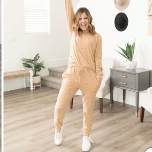 ROOLEE Embroidered Jogger Set Large